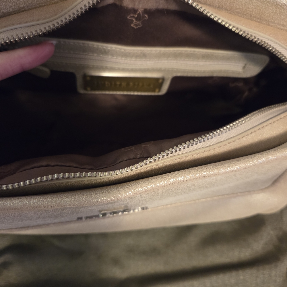 Vintage JUDITH RIPKA "Jane" east/west Zip Top Bag with Front Pocket. - Picture 7 of 12